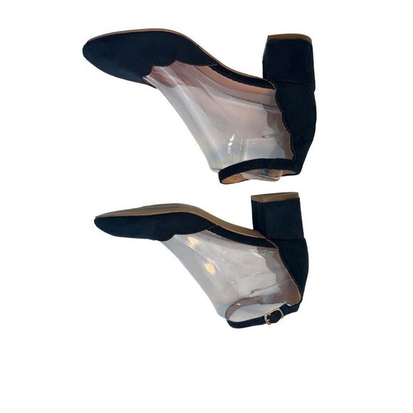 Journee Collection Edna Pump  A dainty scallop trim and delicate ankle strap add - Picture 11 of 16